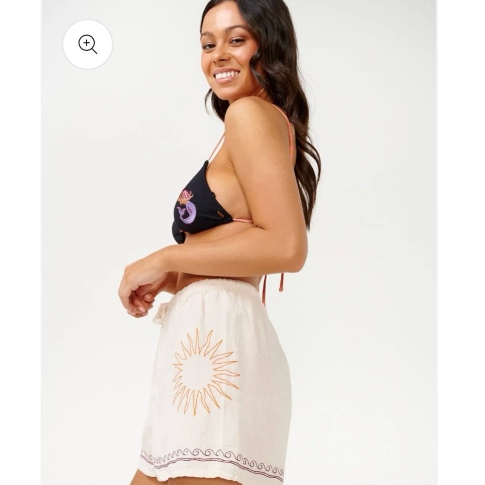 5 for $25!! Rip Curl Beach Party Embroidered Short XS